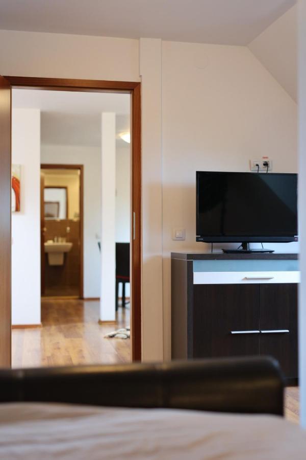 Vila Pinul Si Mesteacanul Poiana Brasov Εξωτερικό φωτογραφία